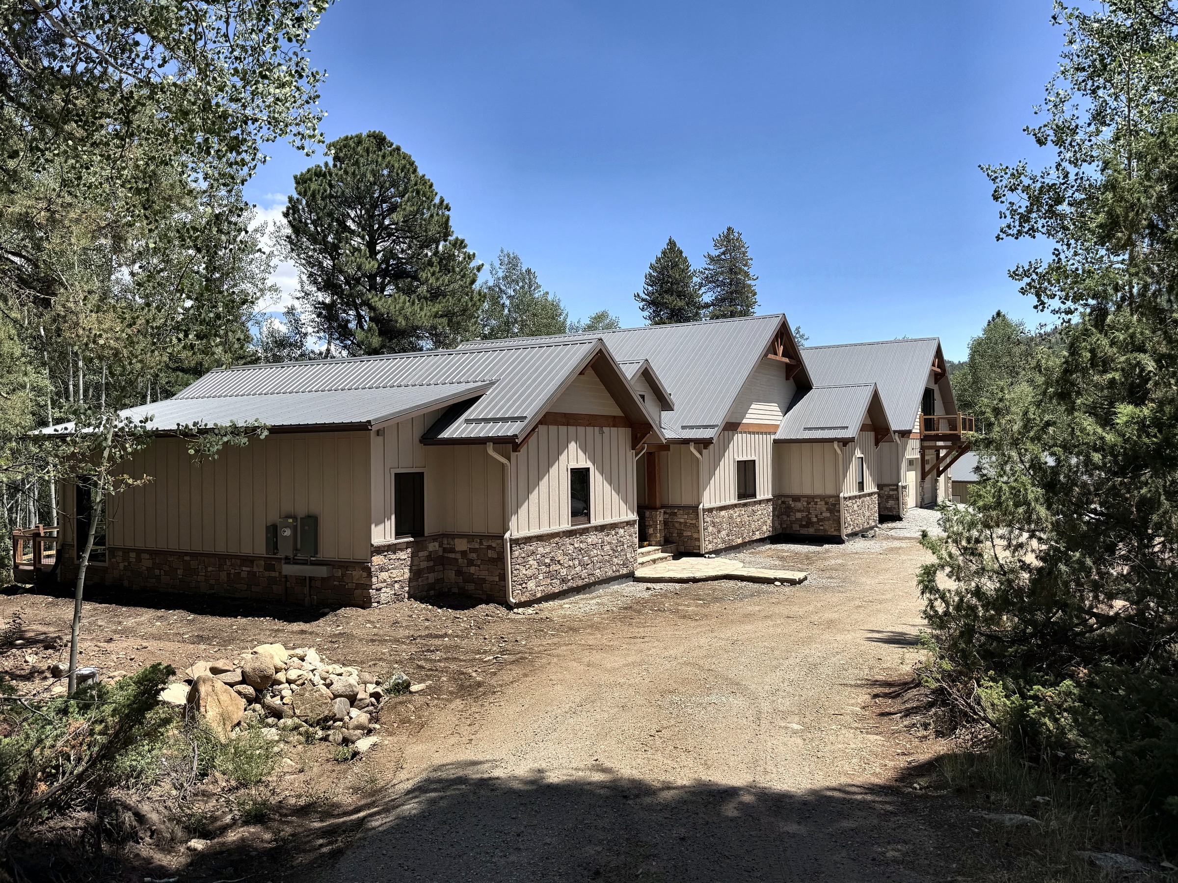 Creekside Mountain Retreat